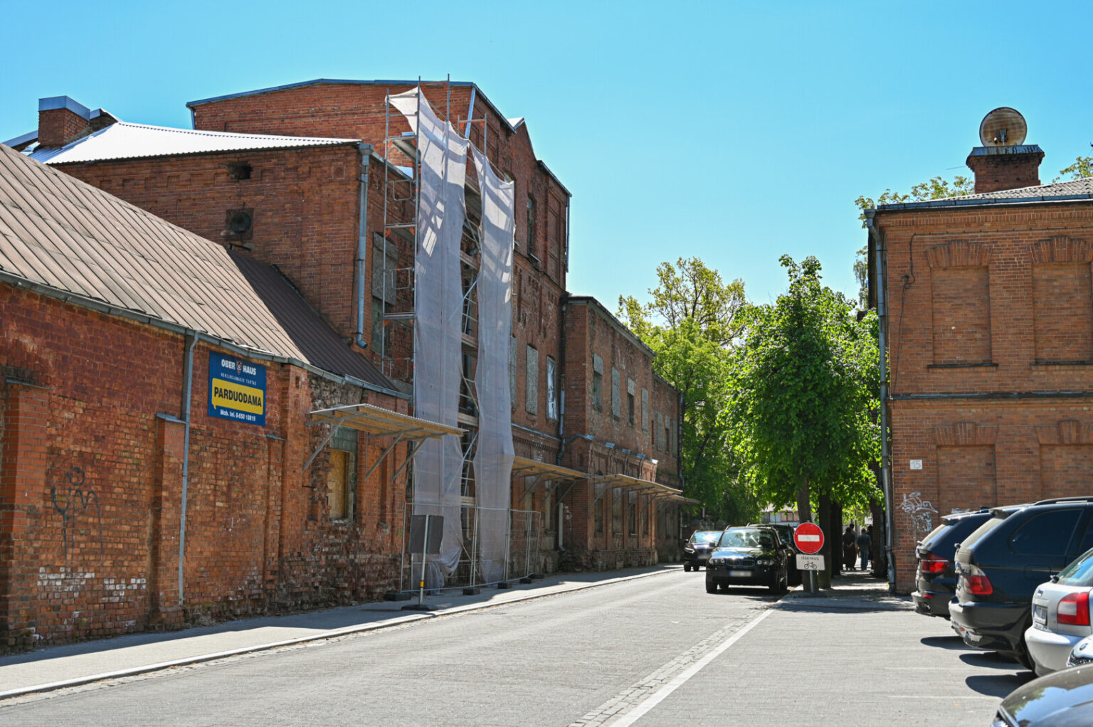 Panevėžys jau laukia į menų centrą „Stasys Museum“ atvykstančių turistų, bet apšnerkšta Kranto gatvė, vedanti į šią kultūros meką, svečiams malonius įspūdžius gali užgožti.