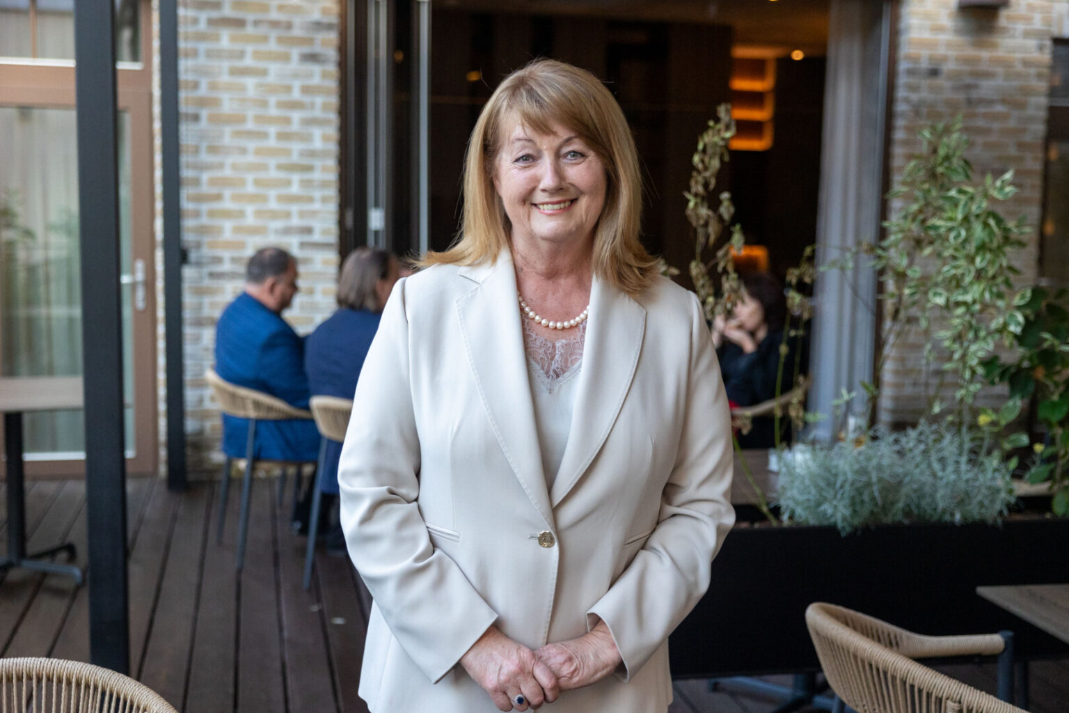 Socialdemokratai sako, kad Vilijos Blinkevičiūtės atsisakymas sėsti į premjerės kėdę jos lyderystei partijoje nepakenkė ir iš pirmininkės pareigų politikei trauktis nereikia.