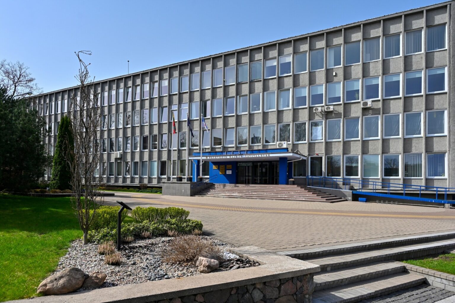 Panevėžio rajono savivaldybė nusprendė pirkti elektromobilį. Jis papildys rajono poliklinikos automobilių parką.