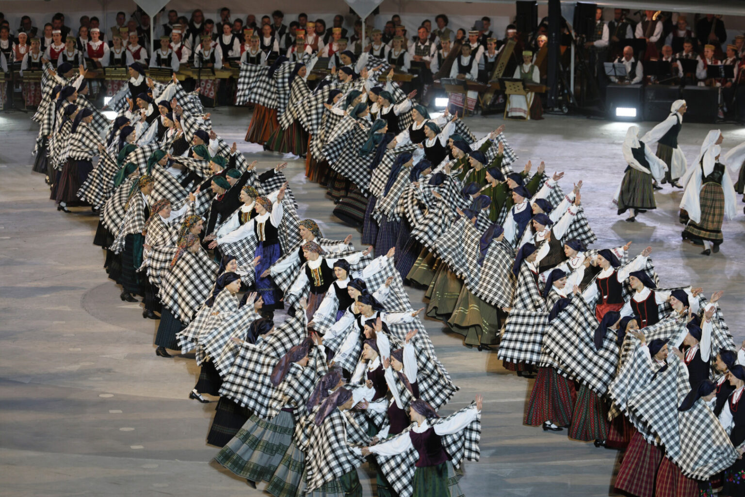 Viso pasaulio lietuvius suvienijusioje istorinėje šimtmečio dainų šventėje šįmet dalyvauja rekordinis būrys – per tūkstantį panevėžiečių.