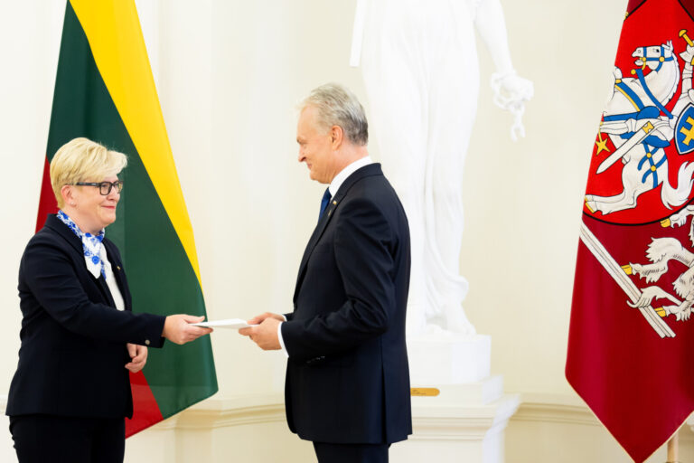 Prezidentas Gitanas Nausėda teikia Seimui Ingridos Šimonytės kandidatūrą į premjeres.