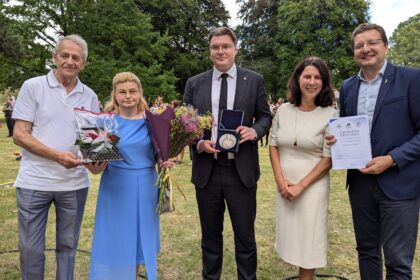 Iškilaus kovotojo už lietuvišką spaudą, publicisto ir leidėjo Antano Macijausko premija šį savaitgalį Biržuose miesto šventės metu įteikta žurnalistei Danguolei Bunikienei, kuriančiai istorines laidas ir dokumentinius filmus.