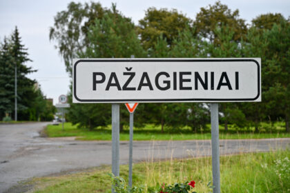 Priemiestinio Pažagienių kaimo privačių namų gyventojai žada pirkti asfaltą, kuriuo klos išvažiavimą į Baltijos kelią.