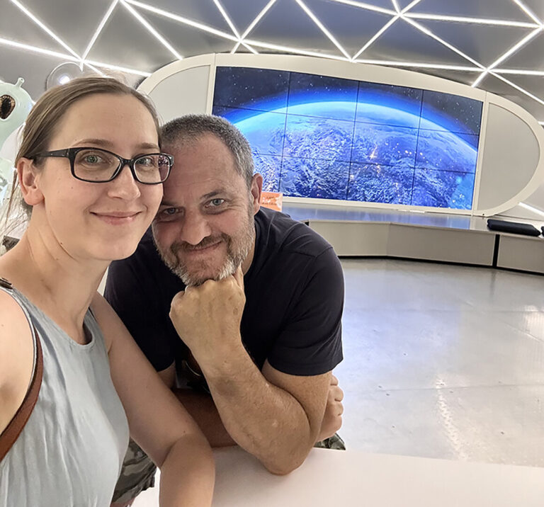 Esamų ir buvusių panevėžiečių, Aukštaitijos sostinę garsinančių iš toli bei joje gyvenančių, klausiame, ko palinkėtų Panevėžiui ir jo žmonėms.