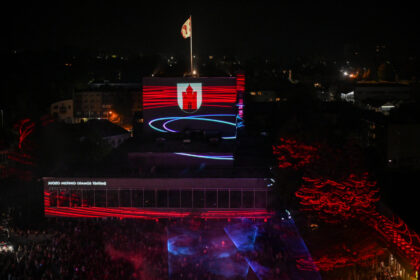 Renginių turtingą 521-ojo gimtadienio fiestą šeštadienį vainikavo minias žiūrovų sukvietęs koncertas.