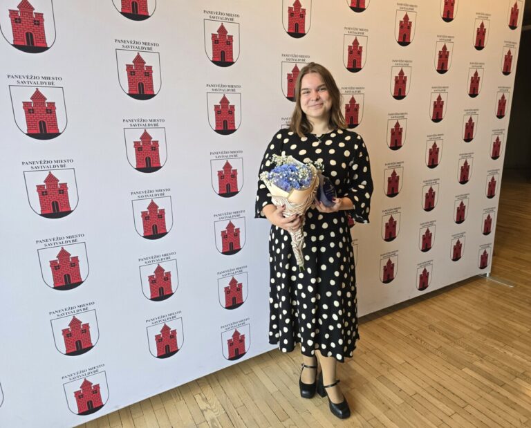 Panevėžio miesto savivaldybės jaunimo reikalų taryba ir Panevėžio jaunimo organizacijų sąjunga „Apskritasis stalas“, minint Vietos savivaldos dieną, surengė tradicinius Panevėžio jaunojo mero rinkimus.