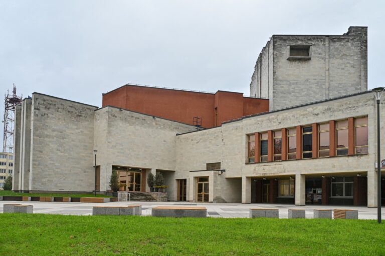 Po keturių dešimtmečių permainos ateina ir į Panevėžio kultūros centrą.