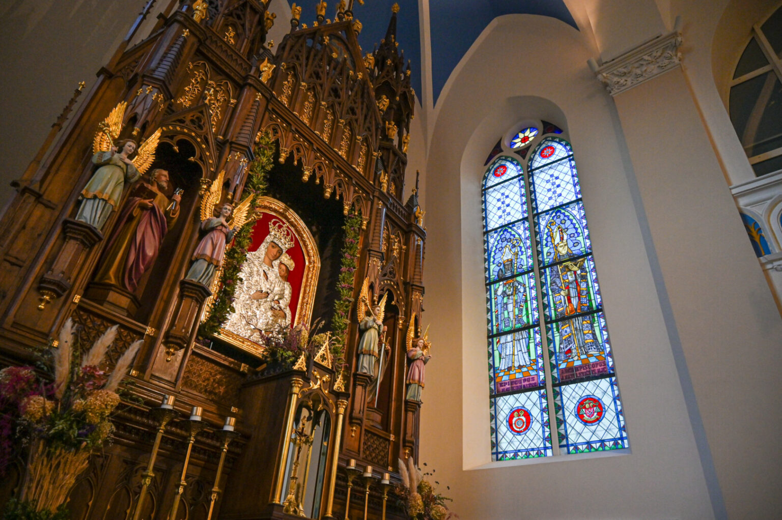 Kitąmet, jubiliejiniais Katalikų bažnyčios metais, Krekenavos bazilikoje švenčiant Žolinę, planuojama šios šventovės centrinio altoriaus paveikslą karūnuoti popiežiaus palaimintomis aukso karūnomis.