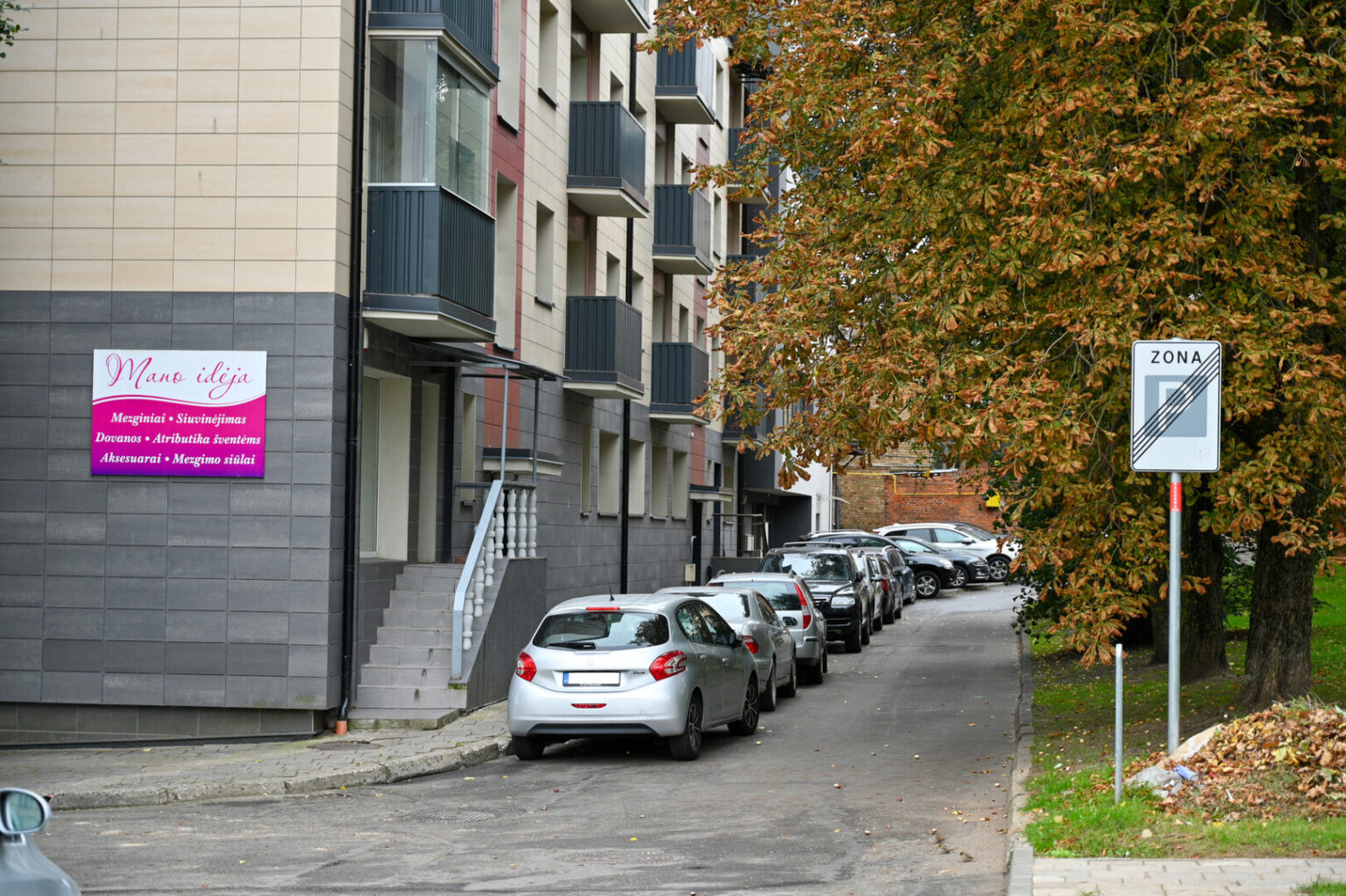 Pačiame Panevėžio centre, Savanorių aikštėje 3-iuoju numeriu pažymėto daugiabučio gyventojai pasijuto savotiškais situacijos įkaitais.