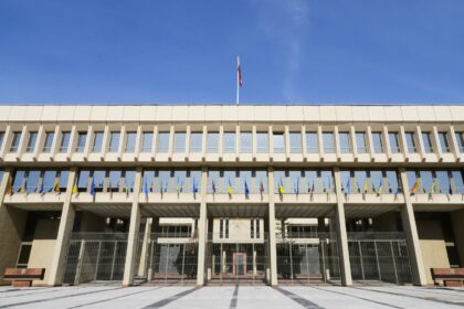 Socialdemokratų kandidatas į ministrus pirmininkus Gintautas Paluckas atskleidė, kad formuojant naująją Vyriausybę Demokratų sąjungai „Vardan Lietuvos“ teks Ekonomikos ir inovacijų bei Energetikos ministerijos.