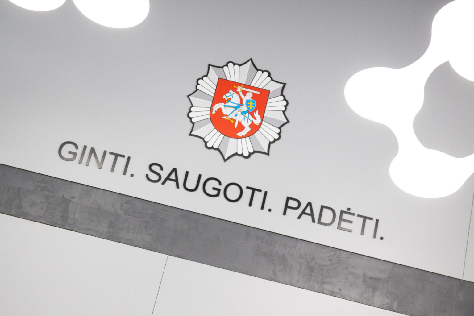 Dviejų rūšių nusikaltimų – sukčiavimų ir vagysčių – augantis skaičius, mažesnis išaiškinamumas su kitais nusikaltimais, kelia rūpesčių ir policijai, ir Lietuvos gyventojams.