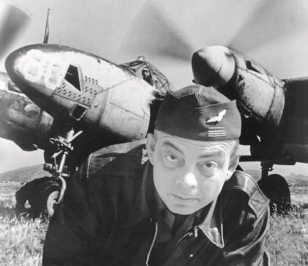 „Tikrovėje viskas atrodo kitaip, nei yra iš tikrųjų“, – rašė... visai ne Antuanas de Sent Egziuperi, nors internetas būtent jam dažniausiai priskiria šią fazę, o lenkų rašytojas, aforizmų meistras Stanislavas Ježis Lecas.