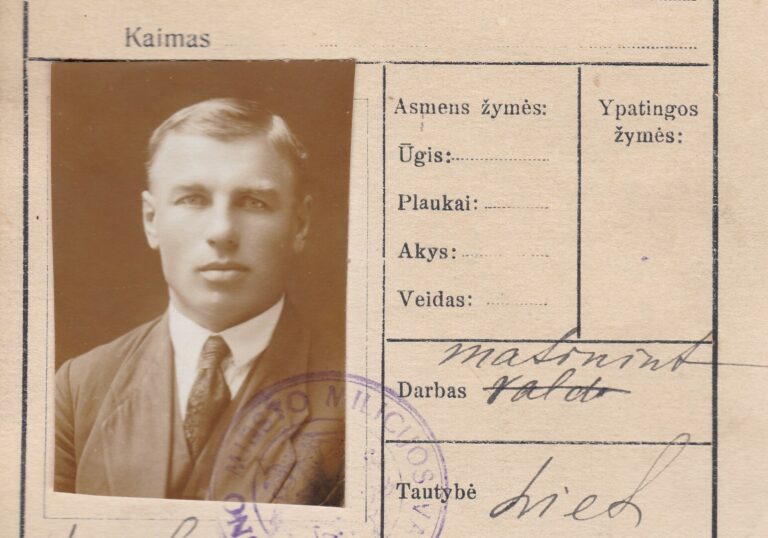 Šiemet minint „Panevėžio balso“ 100 metų sukaktį, surinkti archyviniai ir kiti duomenys apie pirmąjį šio laikraščio redaktorių ir leidėją Stasį Liutkevičių.