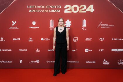 Finišai visi pasiekti, rekordai pagerinti, medaliai iškovoti, tad belieka išsirinkti gražiausią suknelę ar kostiumą bei žengti raudonuoju kilimu.