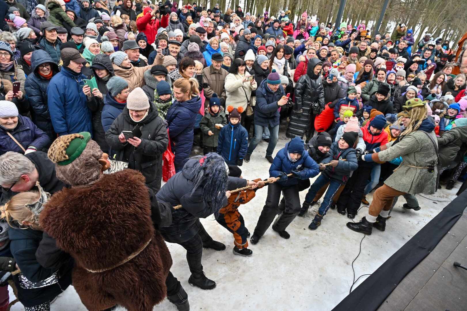 Užgavėnių šurmulys kasmet lydimas svarbaus klausimo – kaip suderinti papročius su pagarba kitoms tautoms. G. KARTANO nuotr.