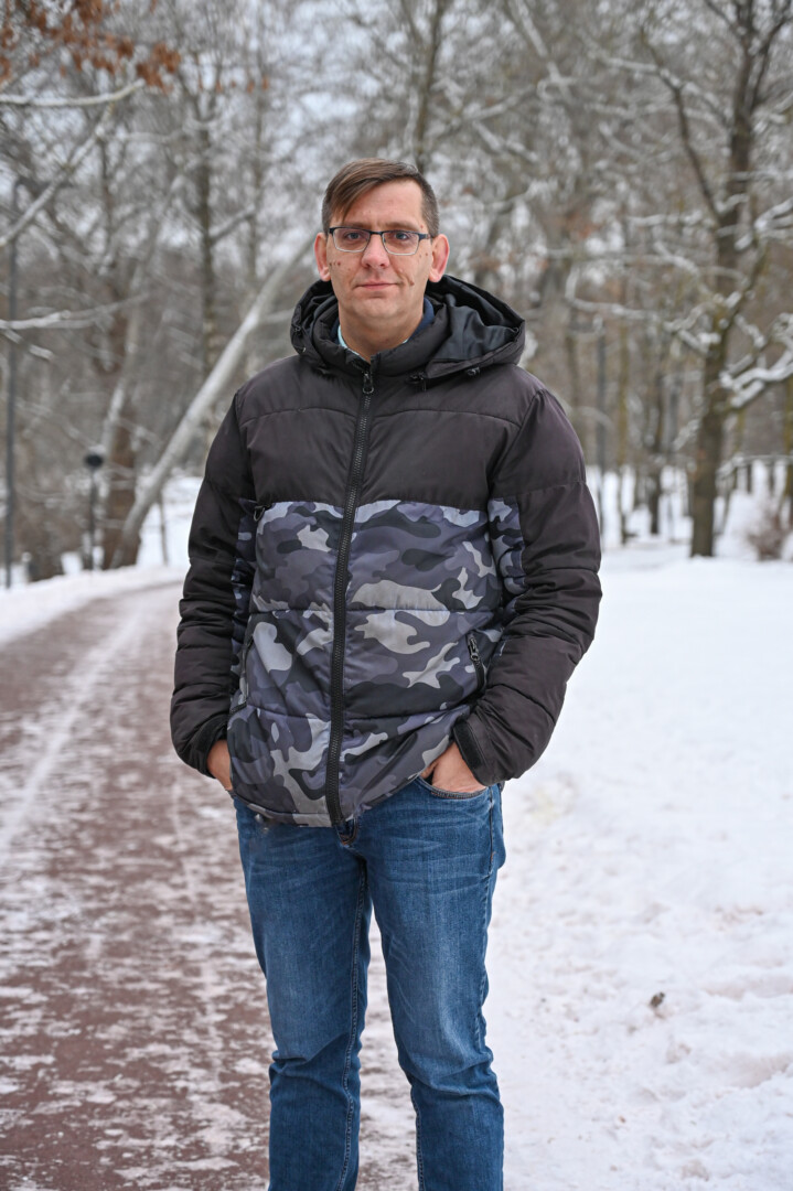 Pasak Valdemaro Liudvinavičiaus, šis unikalus šaškių žaidimas nėra profesionalus, tad jame dalyvauti – žaisti ir pramogauti gali nuo vaikų iki senjorų. P. ŽIDONIO nuotr. 