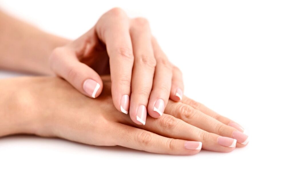 Kada geltoni nagai normalu, o kada, pasak gydytojų dermatologų, – įspėjamasis ženklas?