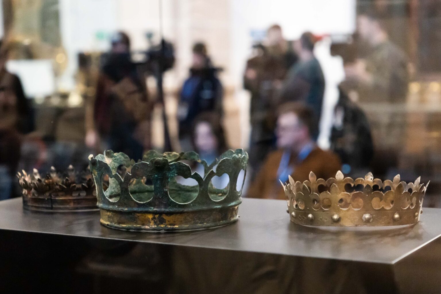 Kultūros paveldo departamentas (KPD) penktadienį spręs, kokio dydžio baudą skirti karališkąsias insignijas atradusiai Vilniaus arkivyskupijai, skelbia portalas 15 min.lt.