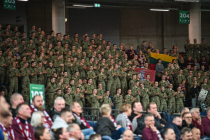 Vos daugiau kaip prieš tris mėnesius nusprendę apkarpyti nemokamų kvietimų į „Kalnapilio“ arenoje vykstančias „7bet-Lietkabelio“ krepšininkų rungtynes skaičių, Panevėžio politikai pasipylus skundams planuoja grąžinti senąją tvarką.