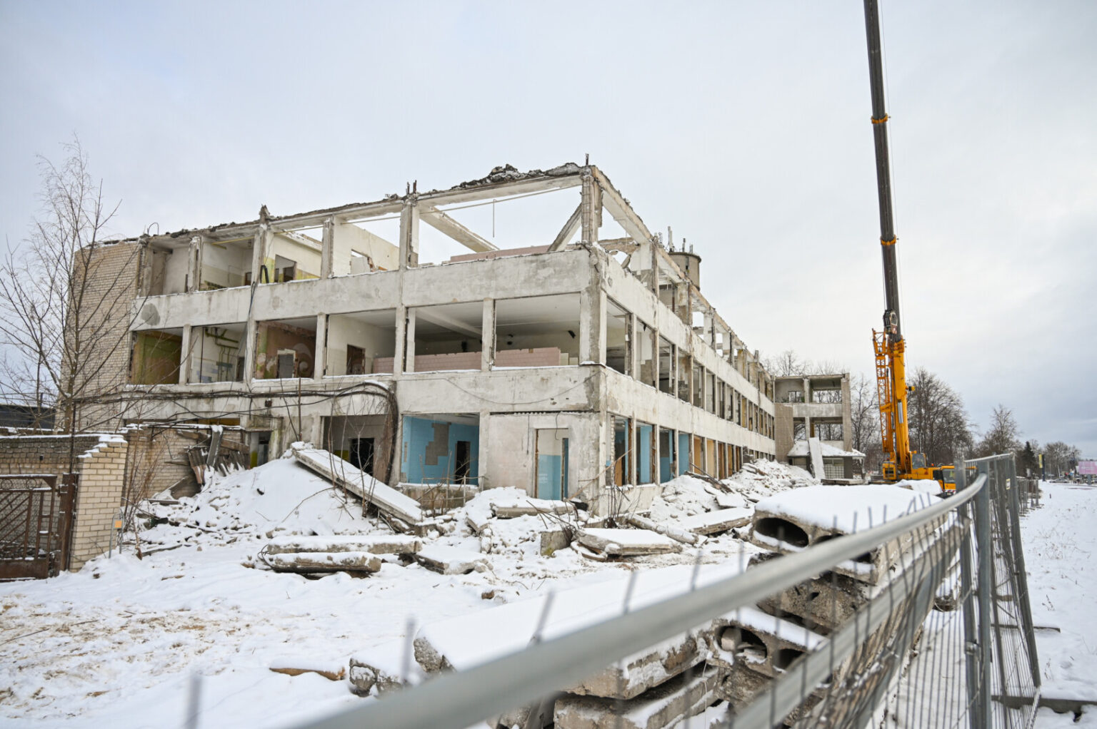 Savaitė kita ir nebeliks ketvirtį amžiaus akis badžiusio, tačiau lankytojus itin traukdavusio buvusio Panevėžio mėsos kombinato valgyklos pastato.
