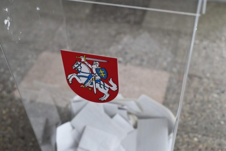 Pretenduojantis stoti prie Panevėžio vairo ir spręsti miesto strateginius reikalus kandidatas į merus Julius Limantas susipainiojo kur kas paprastesniuose dalykuose – pamiršo, kurioje Aukštaitijos sostinės mokykloje gavo brandos atestatą.