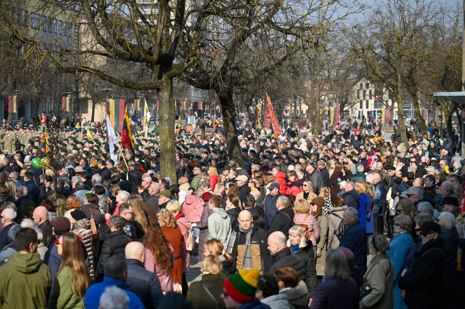 Panevėžys kartu su visa Lietuva mini 35-ąsias Lietuvos nepriklausomybės atkūrimo metines.