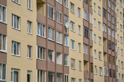 Panevėžio savivaldybė ieško pirkti daugiau nei dviejų dešimčių būstų – namų ir butų.