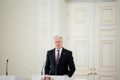 Prezidentas Gitanas Nausėda pasirašė dekretą, kuriuo rusų dirigentą Jurijų Bašmetą išbraukė iš apdovanotųjų Didžiojo Lietuvos Kunigaikščio Gedimino 4-ojo laipsnio ordinu sąrašo. 