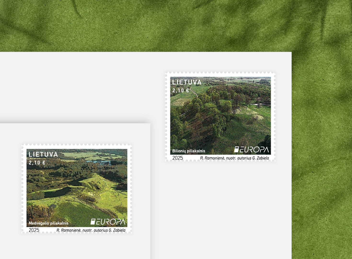 Lietuvos paštas penktadienį išleidžia pašto ženklus, kuriuose pavaizduoti Medvėgalio ir Bilionių piliakalniai.