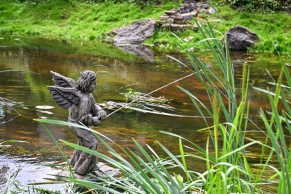 Miežiškiuose esantis Angelų slėnis, į kurį renkamasi švęsti, kuriame noriai fotografuojasi sukaktuvininkai ir vestuvininkai, oficialiai tampa lankytina, taigi reprezentacine Panevėžio rajono vieta.
