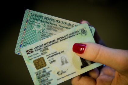 Seimo Žmogaus teisių komitetas (ŽTK) nepritarė praeitoje parlamento kadencijoje inicijuotoms įstatymo pataisoms, siūlančioms leisti rašyti moterų pavardes su galūne -a.