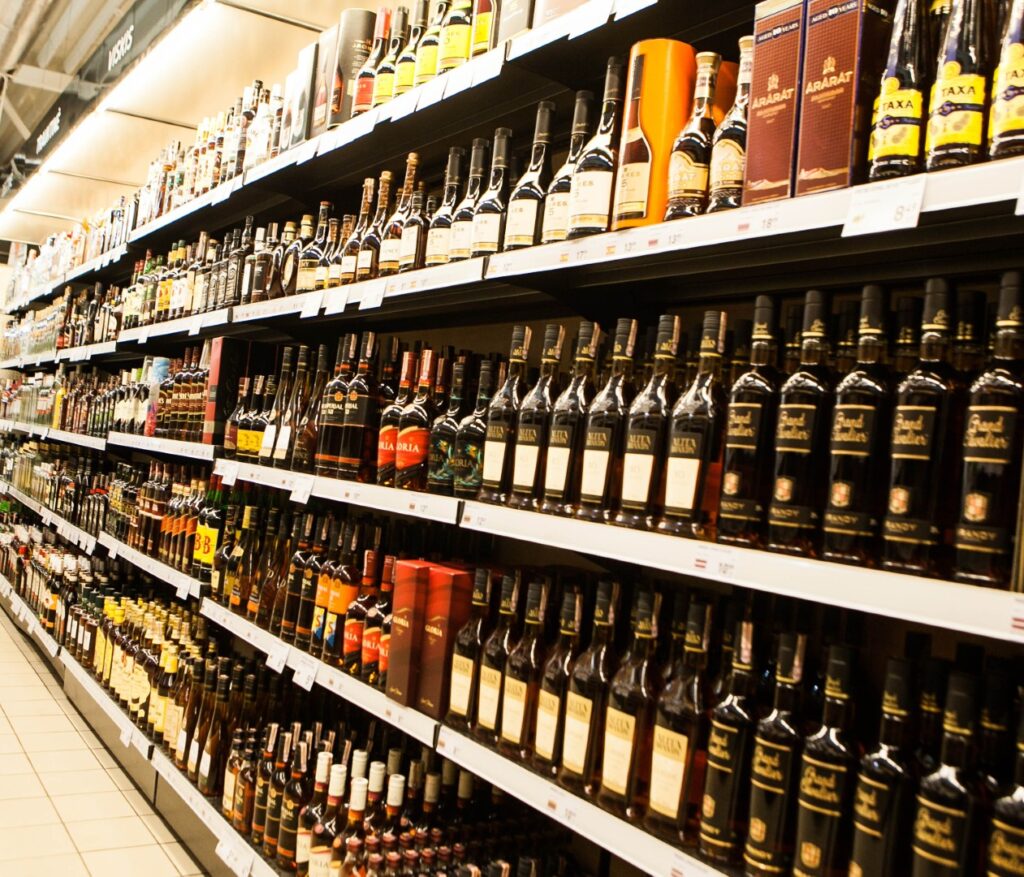Siekiant švaresnės aplinkos, siūloma į jau beveik 10 metų Lietuvoje veikiančią užstato sistemą įtraukti ir alkoholio tarą.