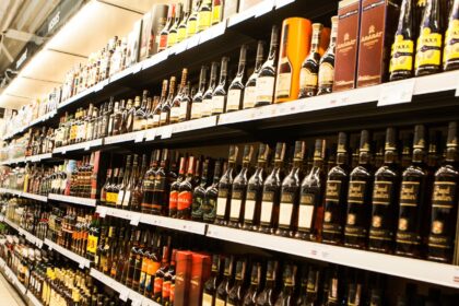 Siekiant švaresnės aplinkos, siūloma į jau beveik 10 metų Lietuvoje veikiančią užstato sistemą įtraukti ir alkoholio tarą.