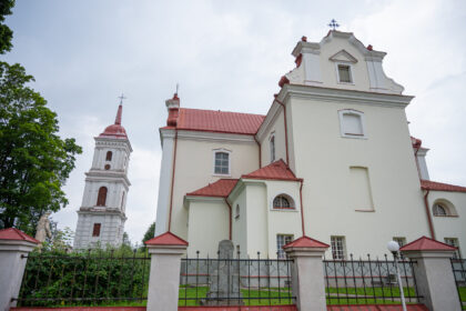 Panevėžiečiai pastaruosius devynerius metus į kaimyninio Anykščių rajono Troškūnų bažnyčią važiuodavo ne tik melstis, bet ir į garsių pramoginės muzikos atlikėjų koncertus.