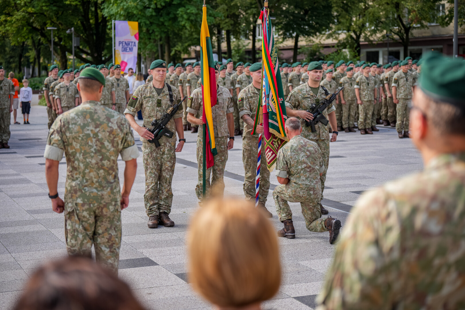 Baigę tarnybą kariai įtraukiami į Lietuvos kariuomenės aktyvųjį rezervą, taip pat gali tęsti karjerą profesinėje karo tarnyboje. Domo URBONO nuotr.