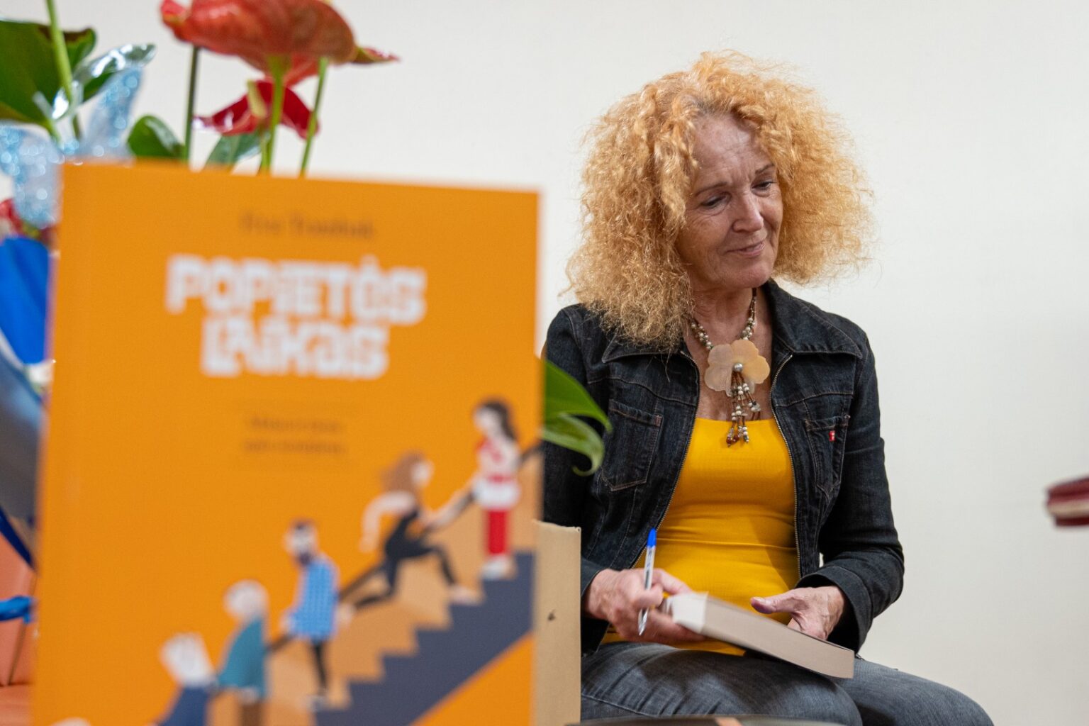 „Žmonės bijo senėjimo. Senėjimą pakeitė amžėjimas“, – viešėdama Panevėžyje tvirtino rašytoja Eva Tombak.