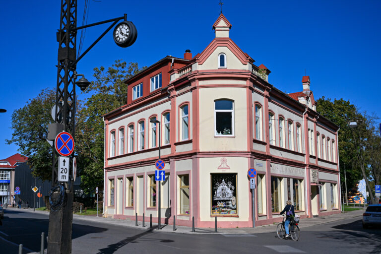 Panevėžiečiai gali netekti vieno ryškiausių miesto simbolių – Juozo Masiulio knygyno.