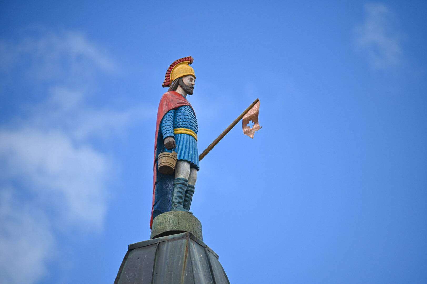 Dabar Raguvos aikštėje stovintis šv. Florijonas – kopija, sukurta panevėžiečio skulptoriaus Kęstučio Krasausko. P. ŽIDONIO nuotr.