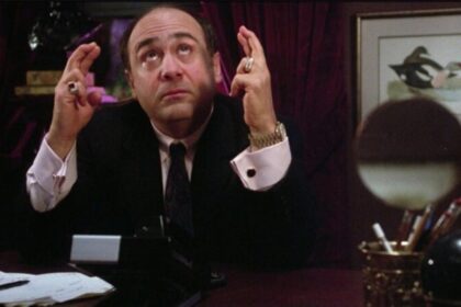 Afirmacijos – tai trumpos, pozityvios frazės, pavyzdžiui, „Aš pasitikiu savimi“ arba „Man viskas pavyks“.