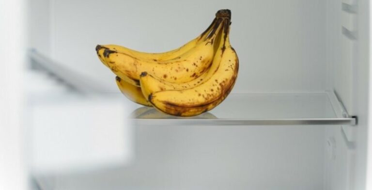 Bananai – vieni iš lepiausių vaisių virtuvėje.