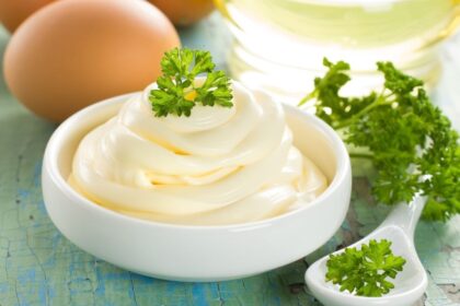 Majonezas – tai ne šiaip padažas, o daugumai lietuvių beveik šeimos narys.