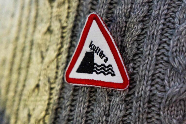 Socialdemokratų lyderiui Mindaugui Sinkevičiui teigiant, kad tęsiantis kultūros ministro paieškoms šios ministerijos vadovybę turėtų papildyti trys viceministrai, protestuojantys kultūrininkai sako nesuprantantys tokio sprendimo.