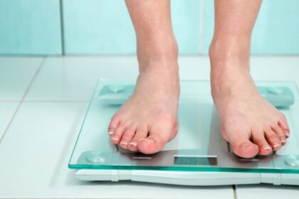 Jeigu staiga pradėjo augti svoris, nors tam, atrodo, jokių priežasčių nėra, gydytojai įspėja: priežasčių gali būti. Tik nebūtinai gyvenimo būdo, o medicininių.