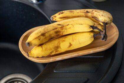 Ar žinote, kodėl bananas laikui bėgant tamsėja?