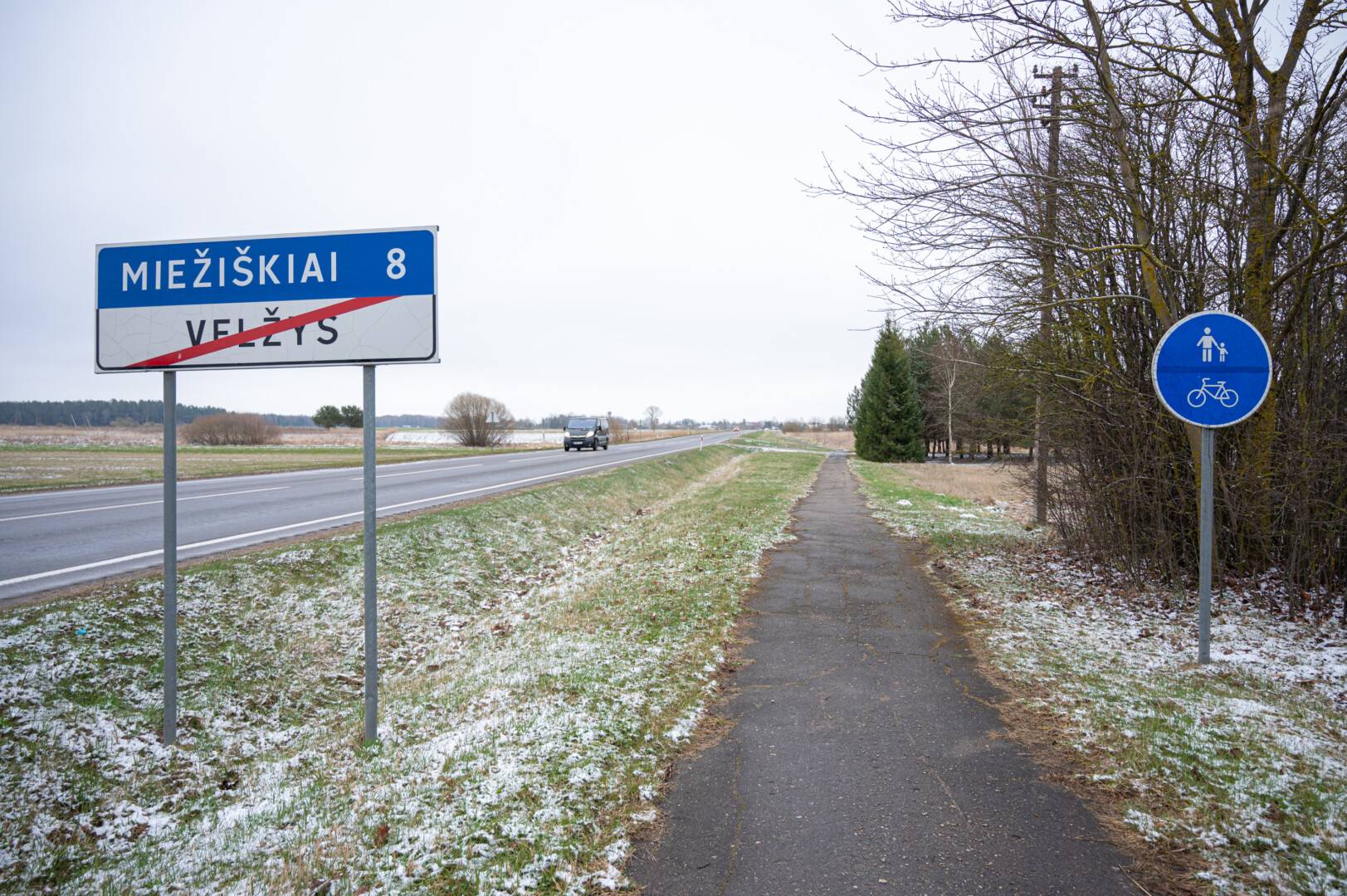 Dviračių ir pėsčiųjų takui, jungiančiam Panevėžį ir Liūdynę, sutvarkyti kainuos kiek daugiau nei 1,4 mln. eurų. P. ŽIDONIO nuotr. 