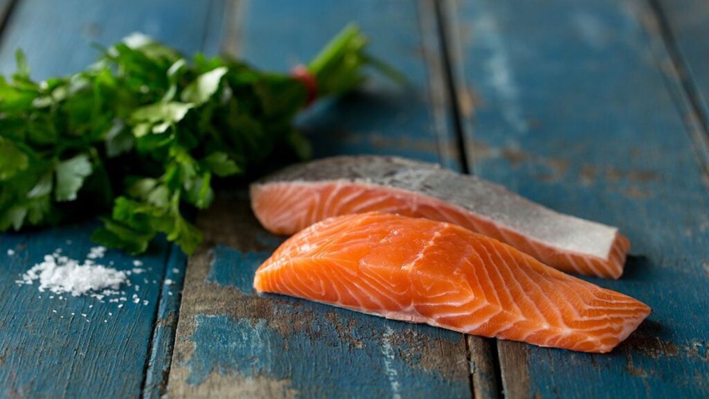 Nesvarbu, ar mėgstate keptą, rūkytą, ar žalią lašišą – čia rasite idėjų kiekvienam skoniui.