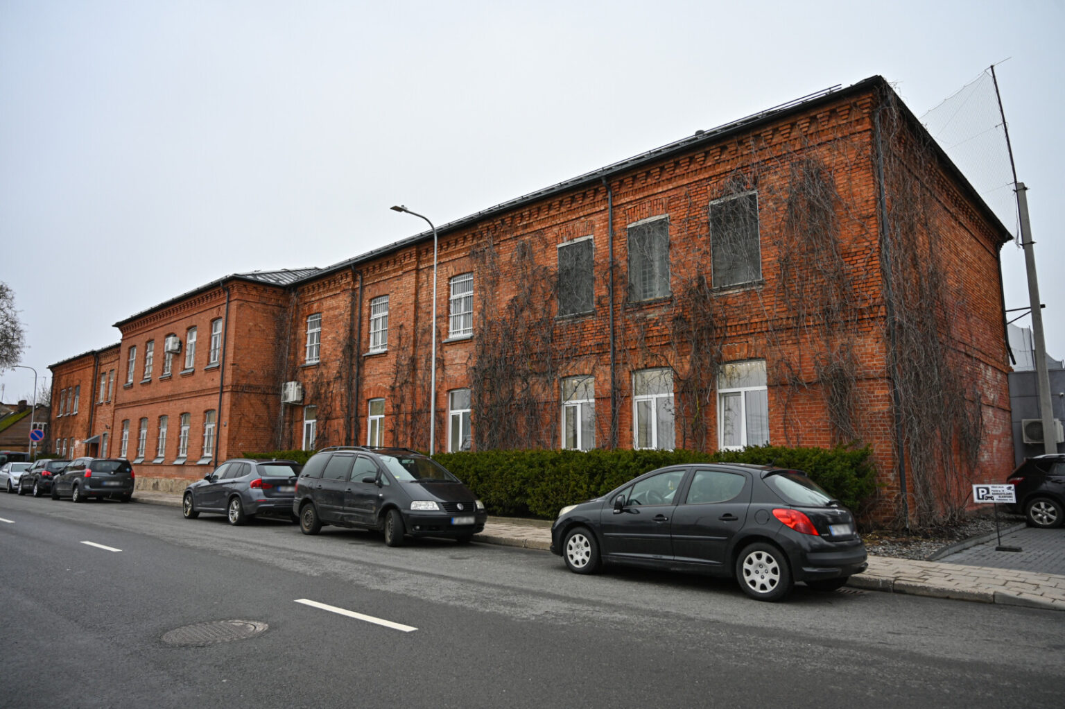 Įkalinimo įstaigų darbuotojų saugumas vėl atsidūrė dėmesio centre po lapkritį Panevėžio moterų kalėjime įvykusio incidento, kai nuteistoji užpuolė slaugytoją.