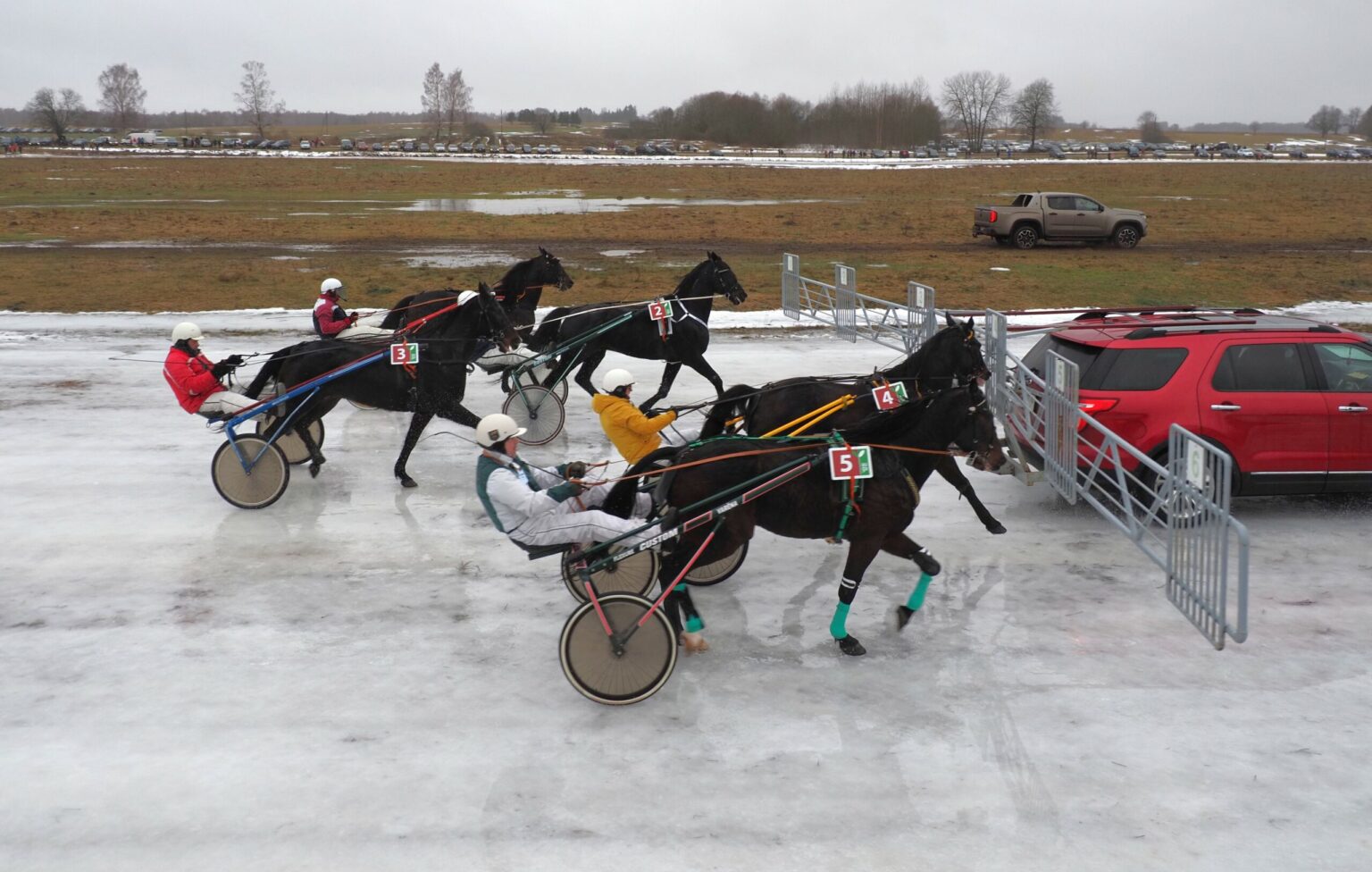 Dusetų hipodrome jau šį savaitgalį startuos tradicinės garsiosios Sartų žirgų lenktynės – vienas laukiamiausių ir prestižiškiausių žiemos sporto renginių Lietuvoje.