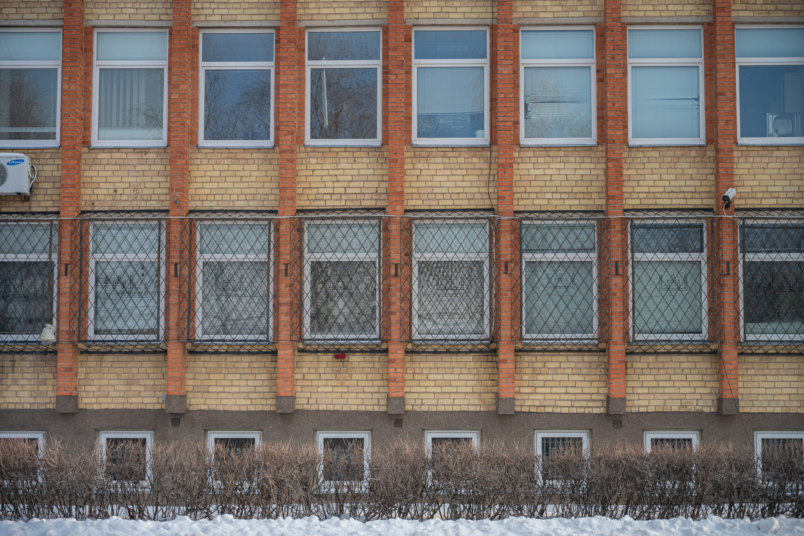 Pastatą, kuriame darbavosi policija, o areštinėse savo poelgius apmąstydavo sulaikytieji, nekilnojamojo turto ekspertų nuomone, puikiai galima pritaikyti gyvenamiesiems būstams. P. ŽIDONIO nuotr. 