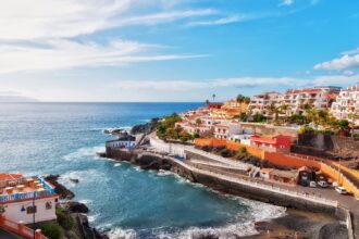 Tenerifė – tai ne tik populiariausia atostogaujančių lietuvių žiemos kryptis. Tai sala, kur susipina senovės istorija, įspūdinga gamta, autentiška virtuvė ir savita kultūra.